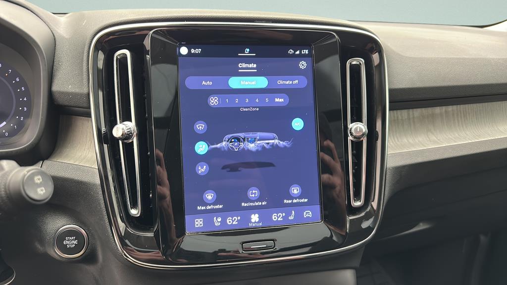 2024 Volvo XC40 Core - Photo 18
