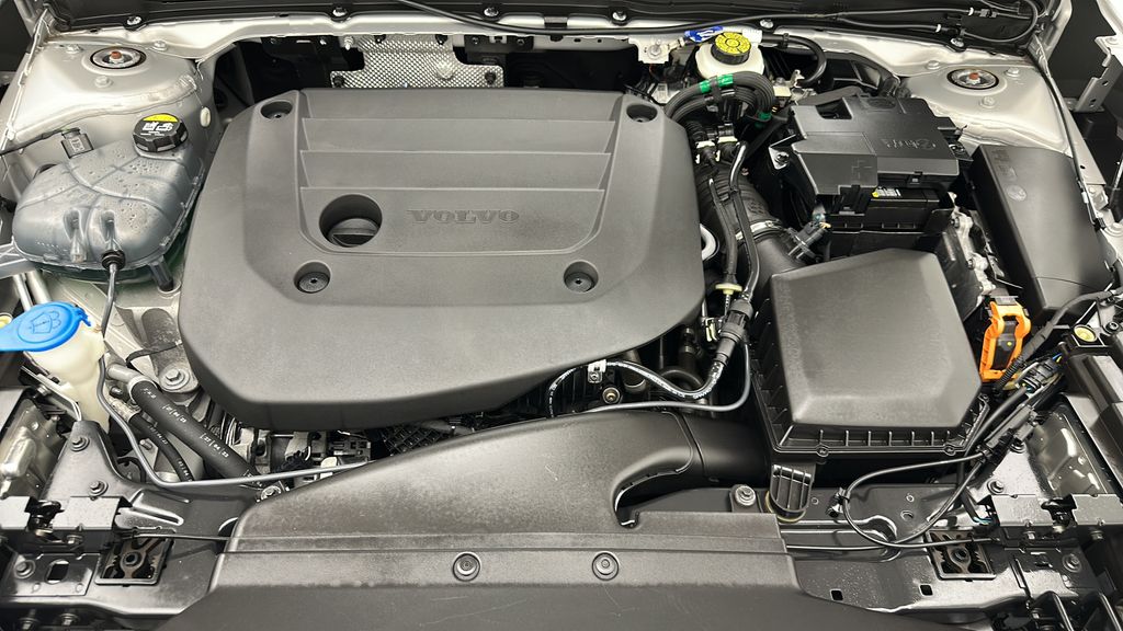 2024 Volvo XC40 Core - Photo 21