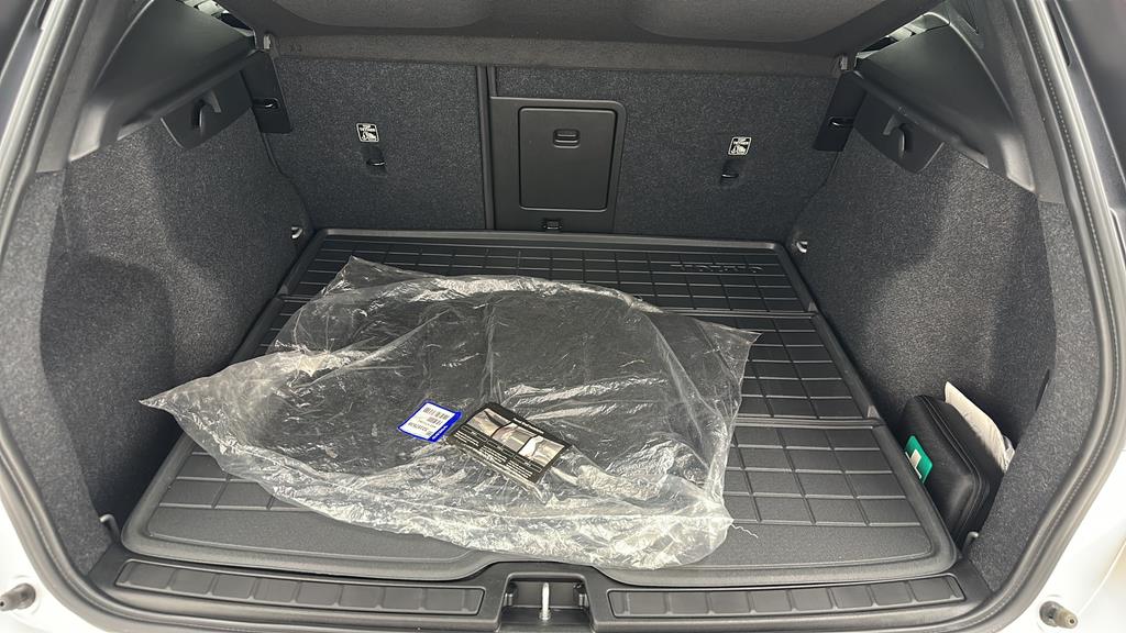 2024 Volvo XC40 Core - Photo 22